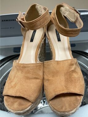 Forever 21 Tan Suede Espadrille Wedge Sandals
